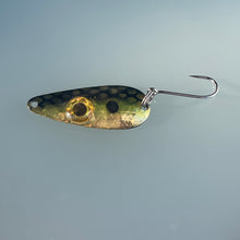 Load image into Gallery viewer, Salmon/Pyramid Spoons