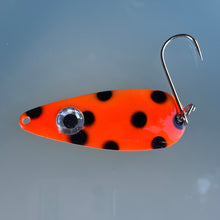 Load image into Gallery viewer, Salmon/Pyramid Spoons