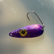 Load image into Gallery viewer, Salmon/Pyramid Spoons