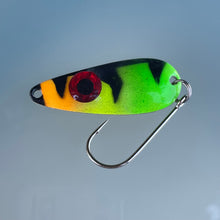 Load image into Gallery viewer, Salmon/Pyramid Spoons